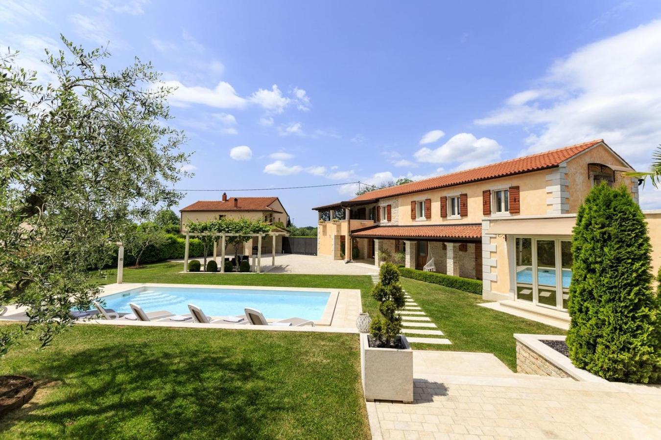 Villa Viscum In Central Istria For 8 Persons With Large Garden - Pet Friendly Pazin Luaran gambar