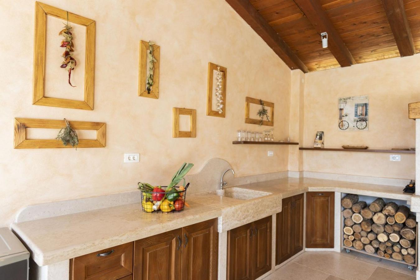 Villa Viscum In Central Istria For 8 Persons With Large Garden - Pet Friendly Pazin Luaran gambar