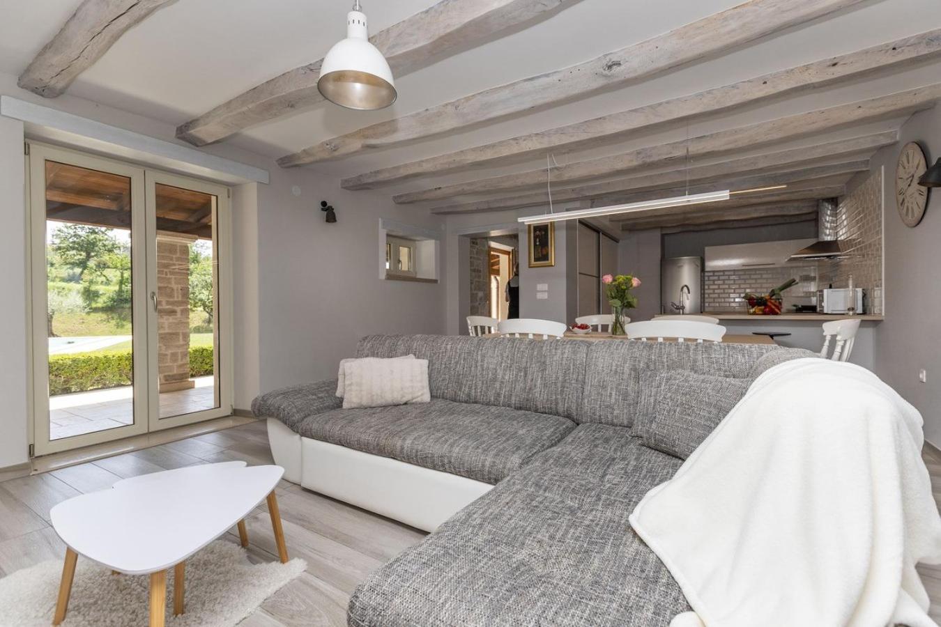 Villa Viscum In Central Istria For 8 Persons With Large Garden - Pet Friendly Pazin Luaran gambar