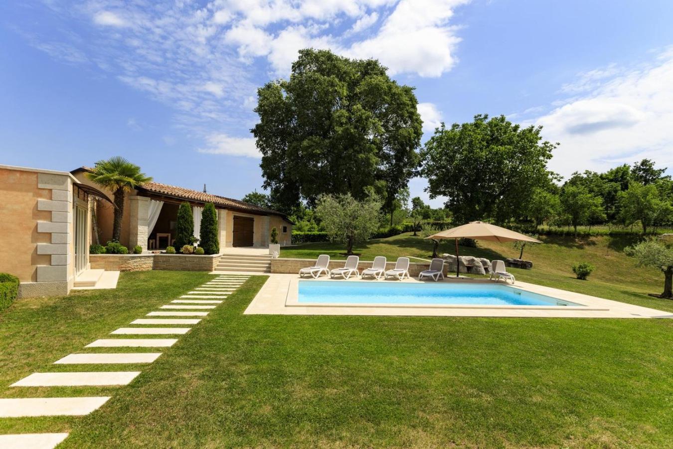 Villa Viscum In Central Istria For 8 Persons With Large Garden - Pet Friendly Pazin Luaran gambar