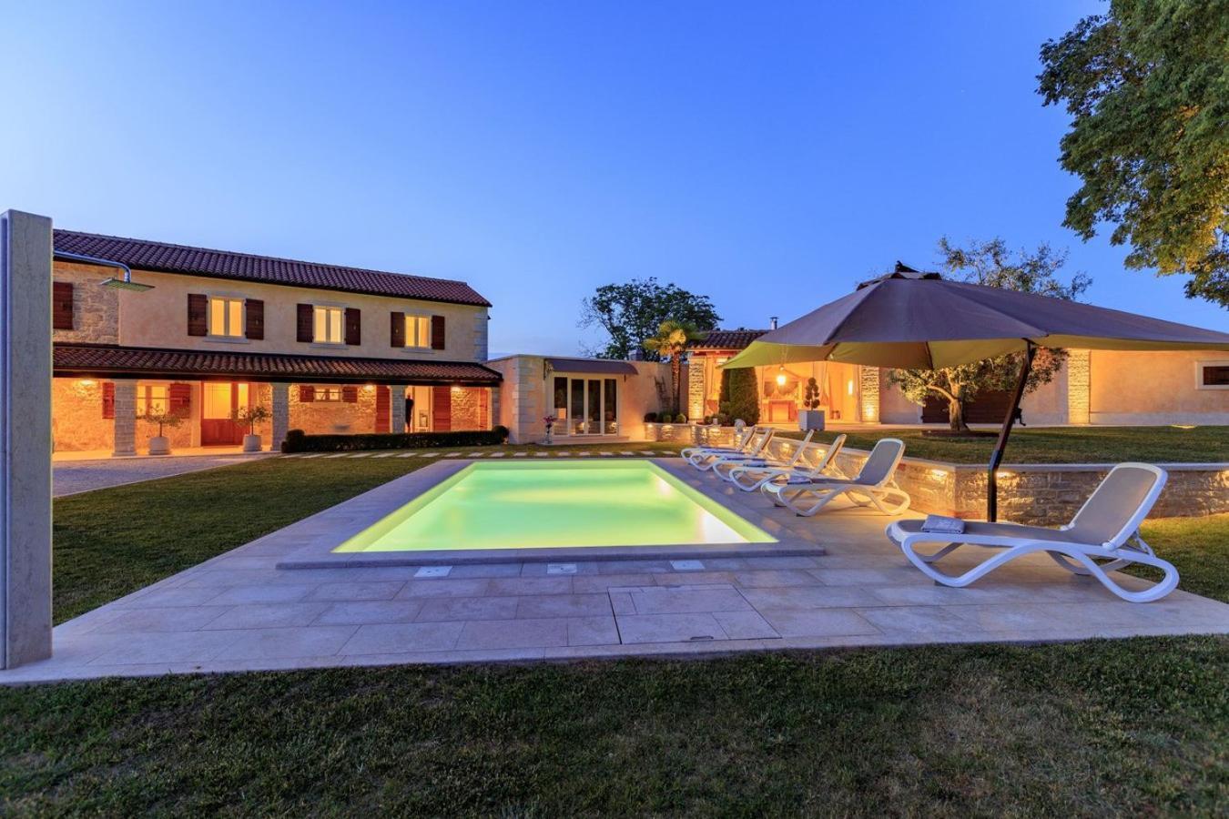 Villa Viscum In Central Istria For 8 Persons With Large Garden - Pet Friendly Pazin Luaran gambar